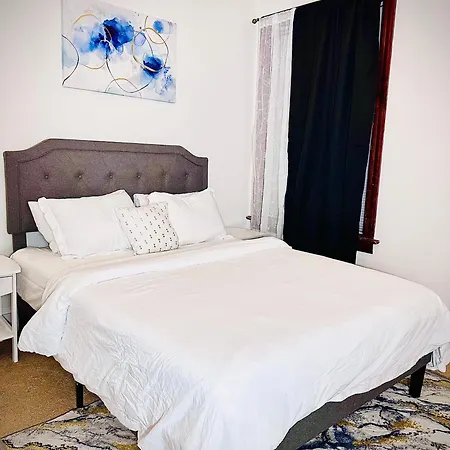 Apartment Luxury 2 Bed 2 Bath In With Free Parking Chicago