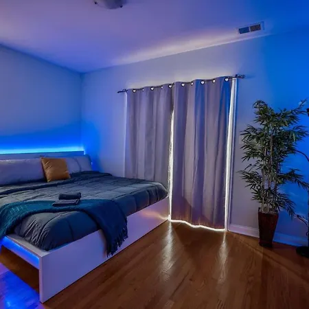 Designer Dreams: A Luxurious Escape W 1 Car Garage *