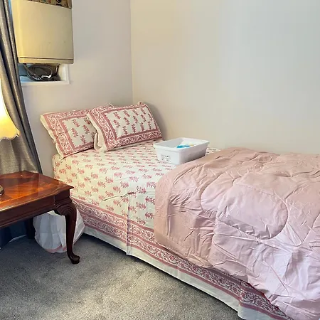 Olive House Homestay Chicago