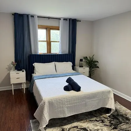 Apartment 3Br Modern Apt • Gym • Workspace • Quiet Location
