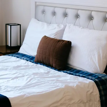 Apartment Modern Condo • Safe Chicago Stay Near O'Hare *