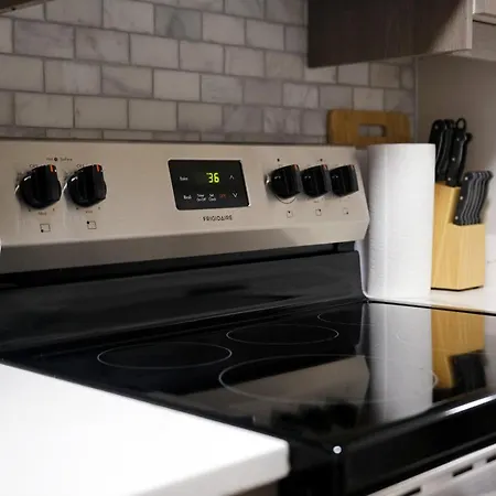 Modern Condo • Safe Chicago Stay Near O'Hare Apartment