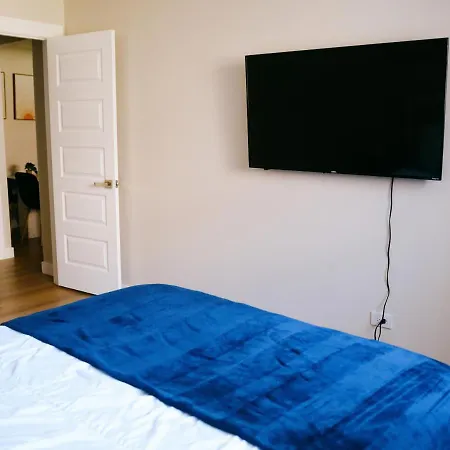 Apartment Modern Condo • Safe Chicago Stay Near O'Hare