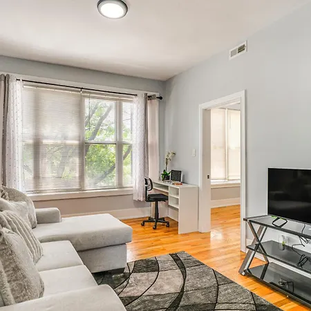 Apartment Central With Grill 3 Mi To Dtwn! Chicago