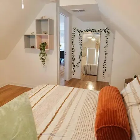 Boho Bliss - 1br, 1bath W/patio! *