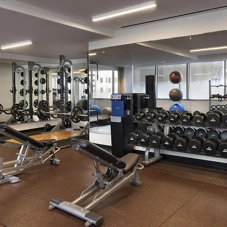 By Marriott Downtown Magnificent Mile 3*