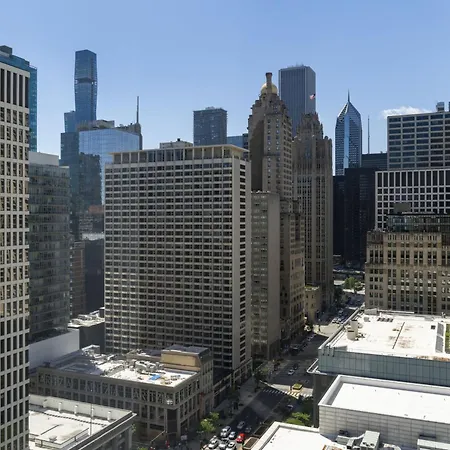 By Marriott Downtown Magnificent Mile Hotel Chicago