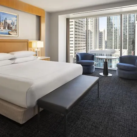 By Marriott Downtown Magnificent Mile