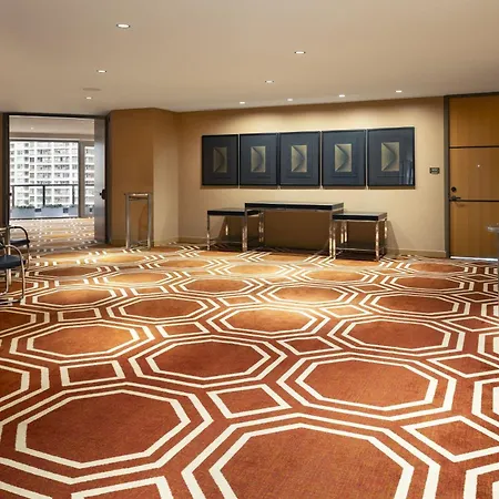 By Marriott Downtown Magnificent Mile Hotel