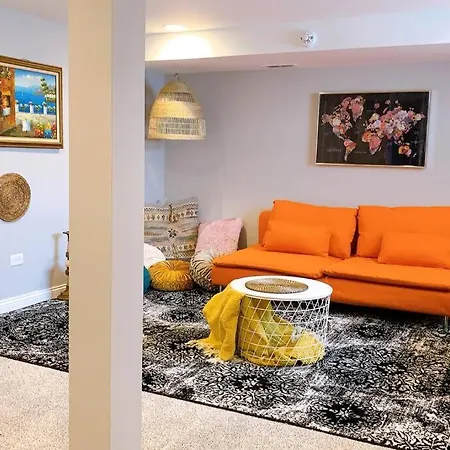 Boutique Garden House 3-story Sleeps 12 Holiday home *