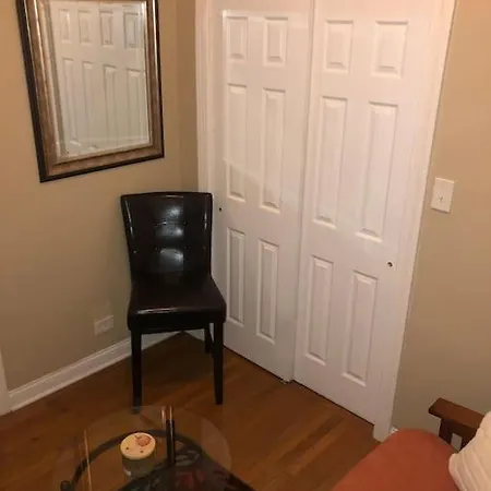 Apartment Tones' Comfort Near U Of Chgo 20min Dtwn Chgo Chicago