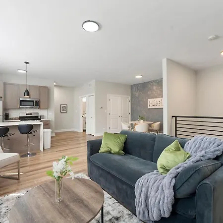 Apartment 2 Bed & 3 Bath Chicago