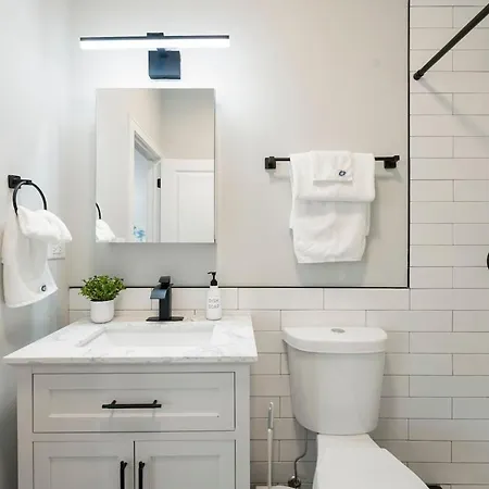 2 Bed & 3 Bath Apartment