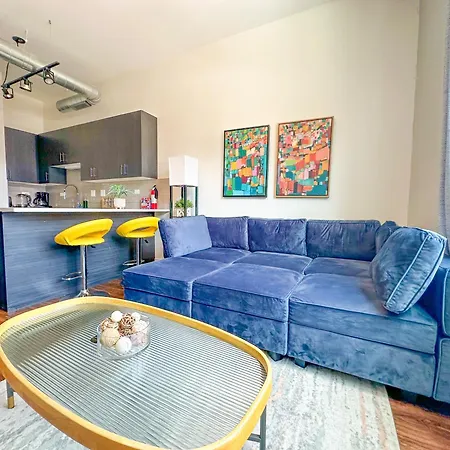 Stylish 420 Friendly 3br Getaway With Optional Parking Near Mccormick Place, Grant Park & Soldier Field Apartment