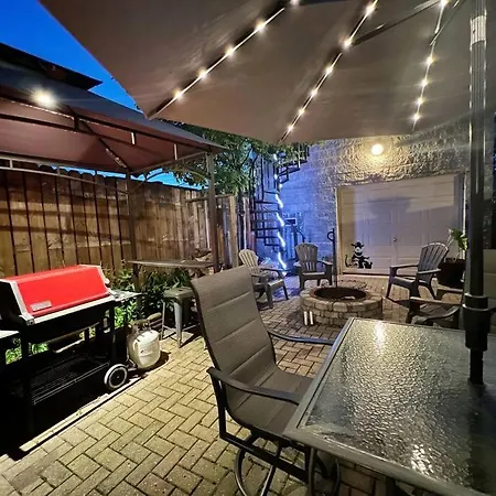 Apartment The Banksy-free Parking -4 Bedroom W King Bed- Firepit Rooftop Near United Center