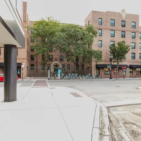Apartment Blueground Old Town Gym Wd Firepit Ac Chi-1088 *