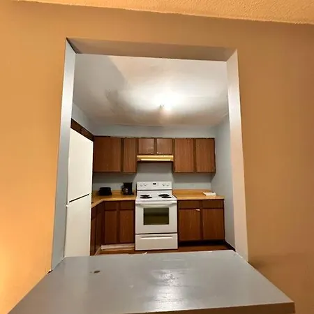 North Side Escape Modern Near Shops&dining Apartment *