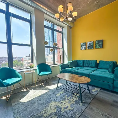 Apartment Convenient 2br In Prime Location With Gym Access & Optional Parking Near Mccormick Place And Soldier Field *