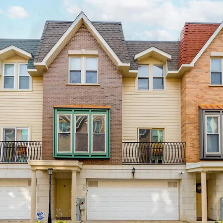 Windy Getaway - 3br 2ba Townhouse Holiday home *