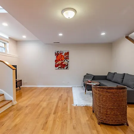 Holiday home Windy Getaway - 3br 2ba Townhouse Chicago