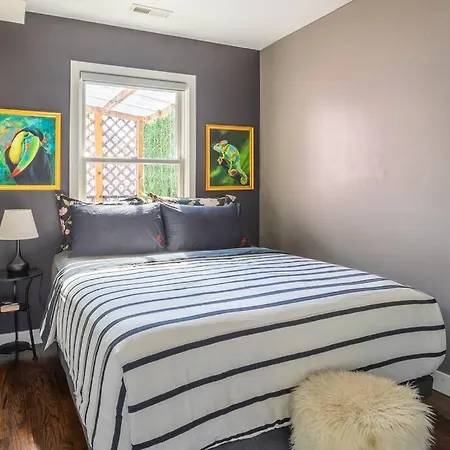 Duplex 3 Bed 2 Bat Steps From Lincoln Square Apartment Chicago