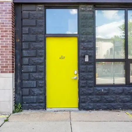 Duplex 3 Bed 2 Bat Steps From Lincoln Square * Chicago