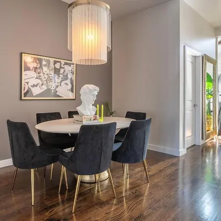 Duplex 3 Bed 2 Bat Steps From Lincoln Square Apartment