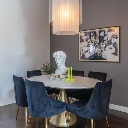 Apartment Duplex 3 Bed 2 Bat Steps From Lincoln Square