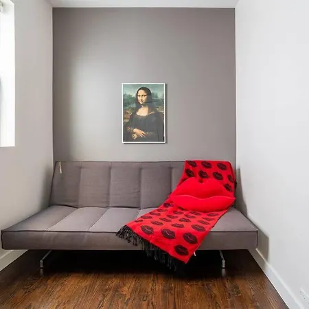 Duplex 3 Bed 2 Bat Steps From Lincoln Square Chicago