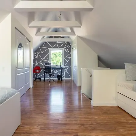 Apartment Duplex 3 Bed 2 Bat Steps From Lincoln Square