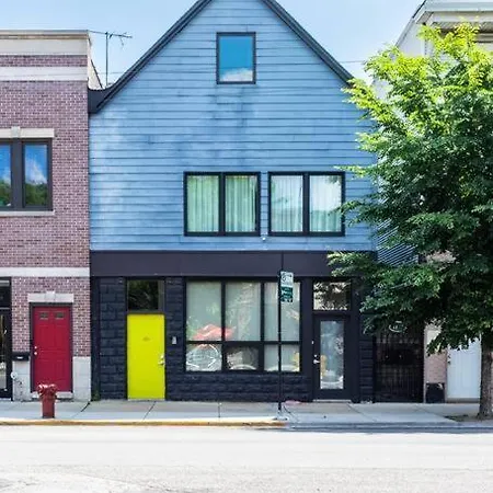 Duplex 3 Bed 2 Bat Steps From Lincoln Square Apartment
