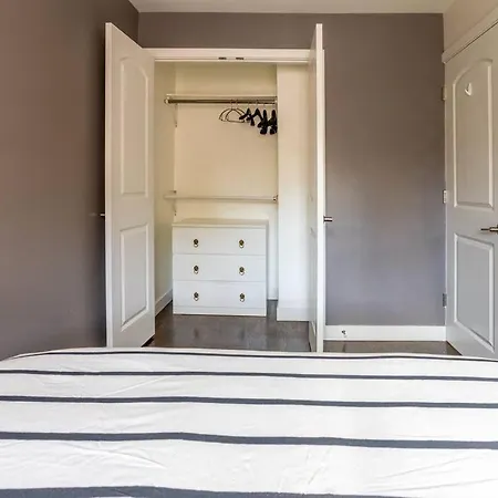 Apartment Duplex 3 Bed 2 Bat Steps From Lincoln Square