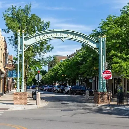 Duplex 3 Bed 2 Bat Steps From Lincoln Square Apartment Chicago
