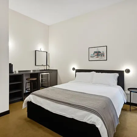 Logan Square Sro Hotel