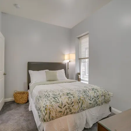 Vacation About 7 Mi To Downtown Apartment