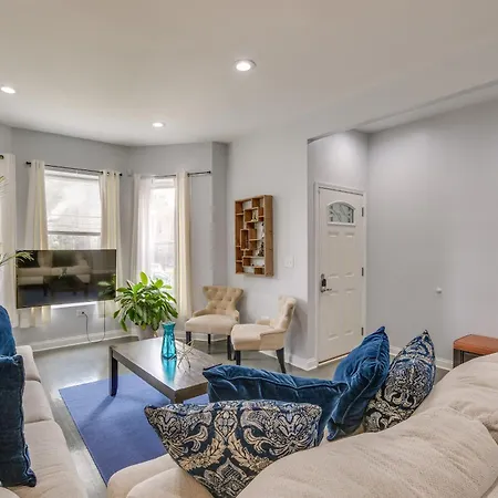 Apartment Vacation About 7 Mi To Downtown