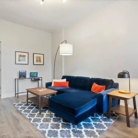 Perfect Pilsen Apartment Chicago