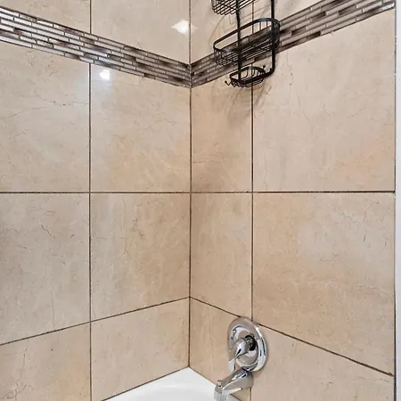 Perfect Pilsen Apartment Chicago