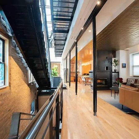 Steel And Sky Holiday home Chicago