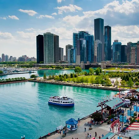 & Chicago-downtown By Ihg 3*
