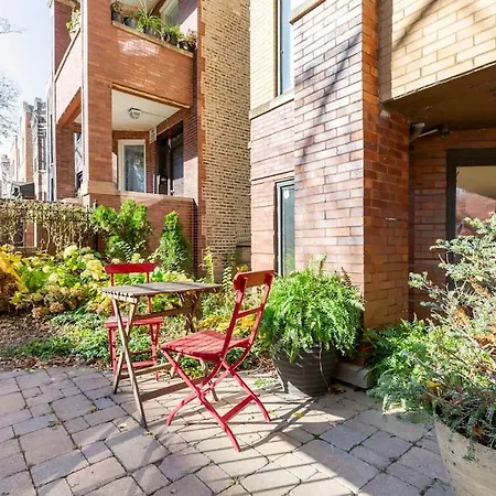 Sunny Character-filled In Trendy Ukrainian Village Apartment *