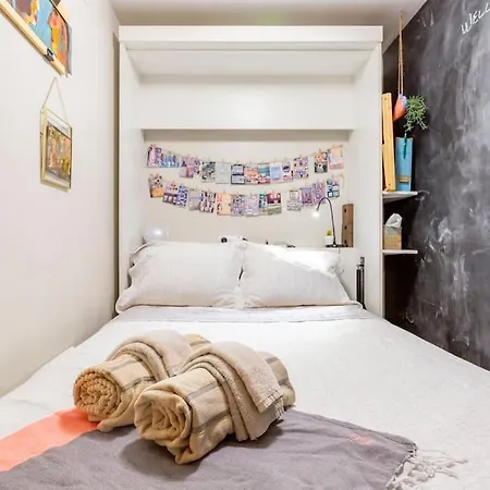 Sunny Character-filled In Trendy Ukrainian Village Apartment *