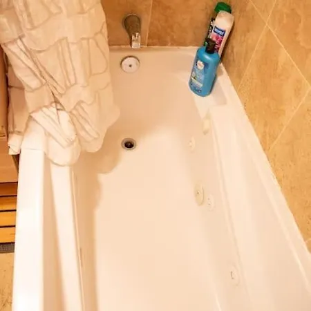 Sunny Character-filled In Trendy Ukrainian Village Apartment *