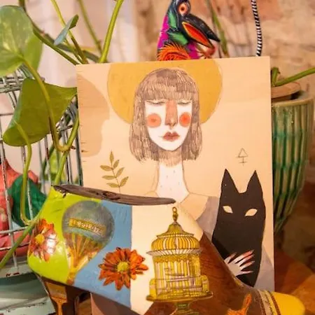 Sunny Character-filled In Trendy Ukrainian Village * Chicago