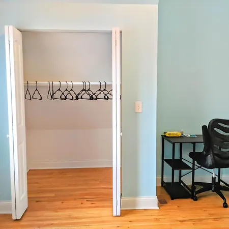 Spacious By Medical District & Uic Homestay