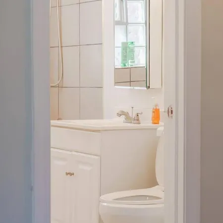Apartment Stylish 4br Oasis In Woodlawn, Close To Uchi