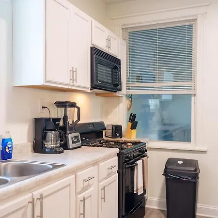 Stylish 4br Oasis In Woodlawn, Close To Uchi Apartment Chicago