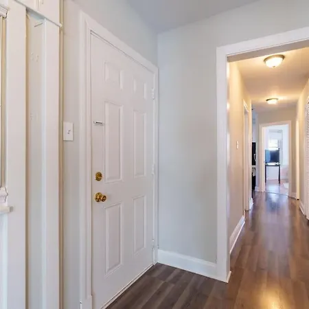 Apartment Stylish 4br Oasis In Woodlawn, Close To Uchi Chicago