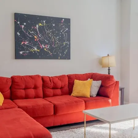 Stylish 4br Oasis In Woodlawn, Close To Uchi Chicago
