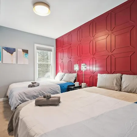 Wrigley 2br, 1ba With Free Parking * Chicago